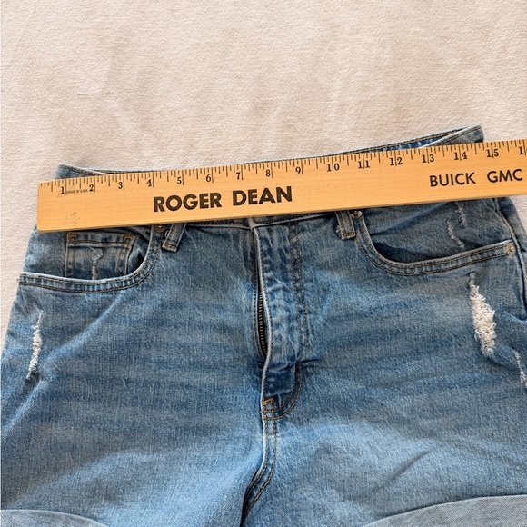 Super-High Rise Rolled Cuff Jean Shorts by Wild Fable Size 8R - Picture 9 of 10